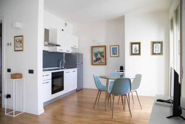 Grande Monolocale Con Parcheggio Interrato Incluso Apartment Genoa Ngoại thất bức ảnh