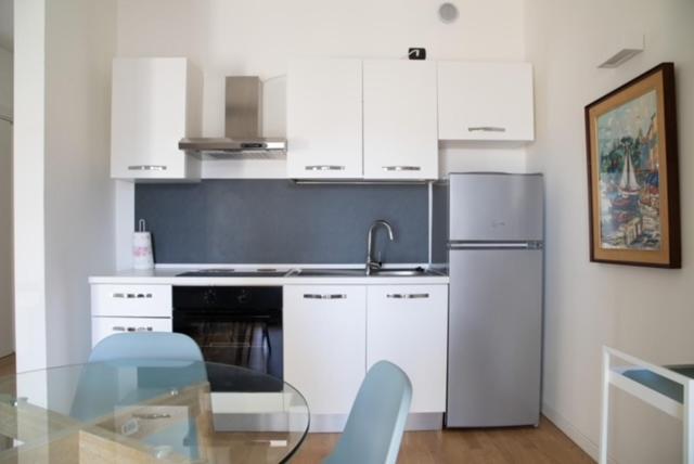 Grande Monolocale Con Parcheggio Interrato Incluso Apartment Genoa Ngoại thất bức ảnh