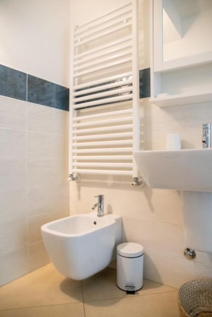 Grande Monolocale Con Parcheggio Interrato Incluso Apartment Genoa Ngoại thất bức ảnh
